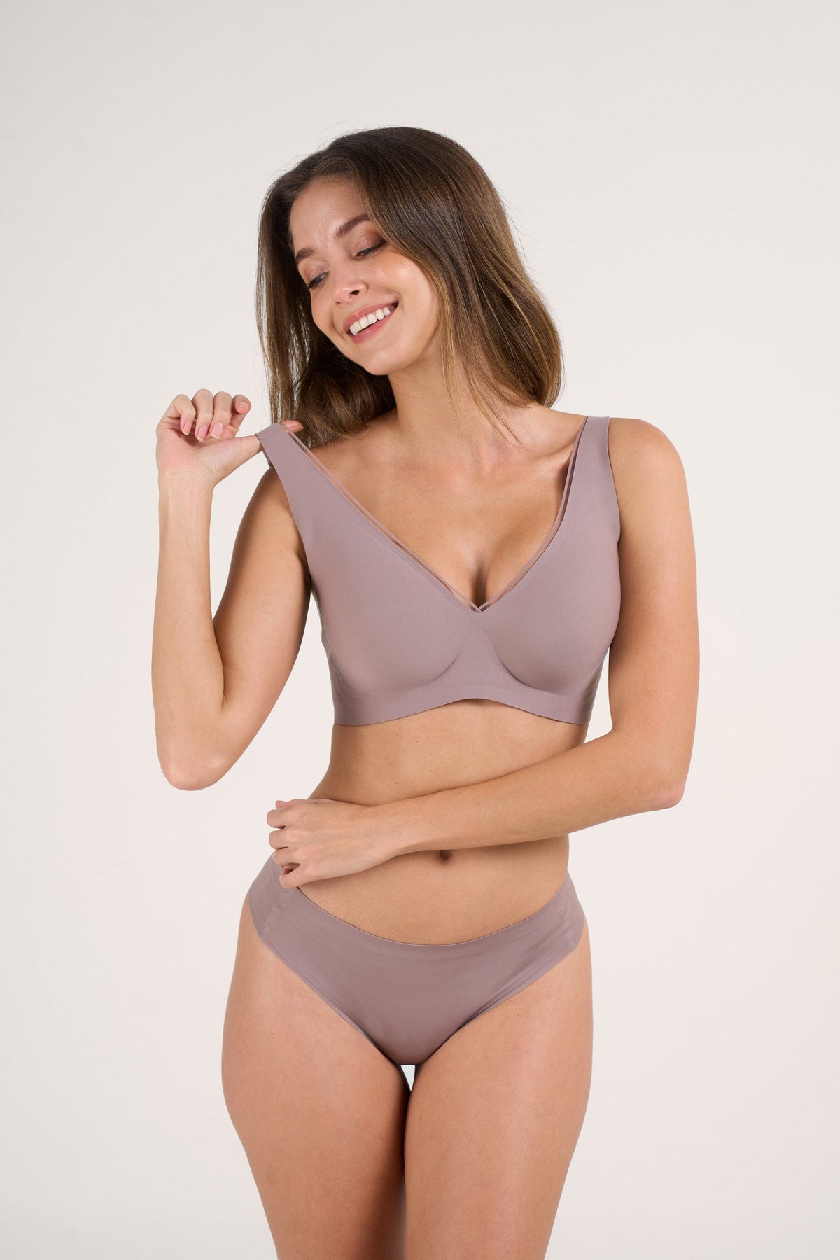 The Deep V Jelly Push-Up Bra
