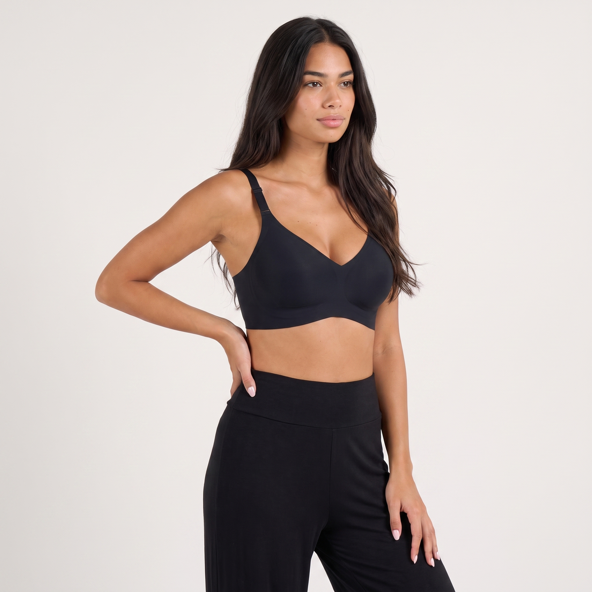 The Everyday Wireless Push-Up Bra — full front fit