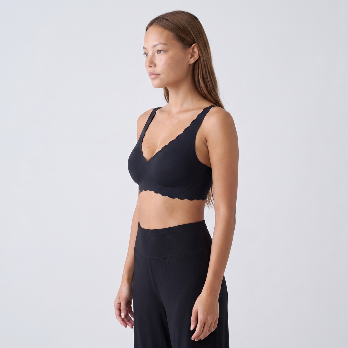 The Scalloped Deep V Wireless Bra — side view