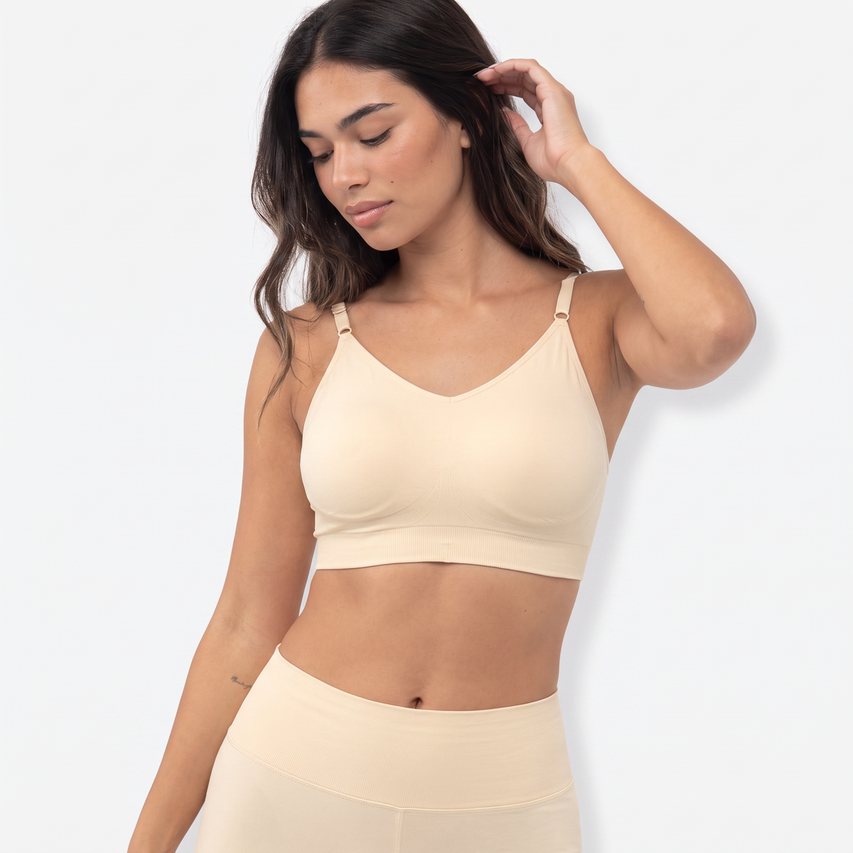 The Full Coverage Comfort Bra in Sand — detail close-up