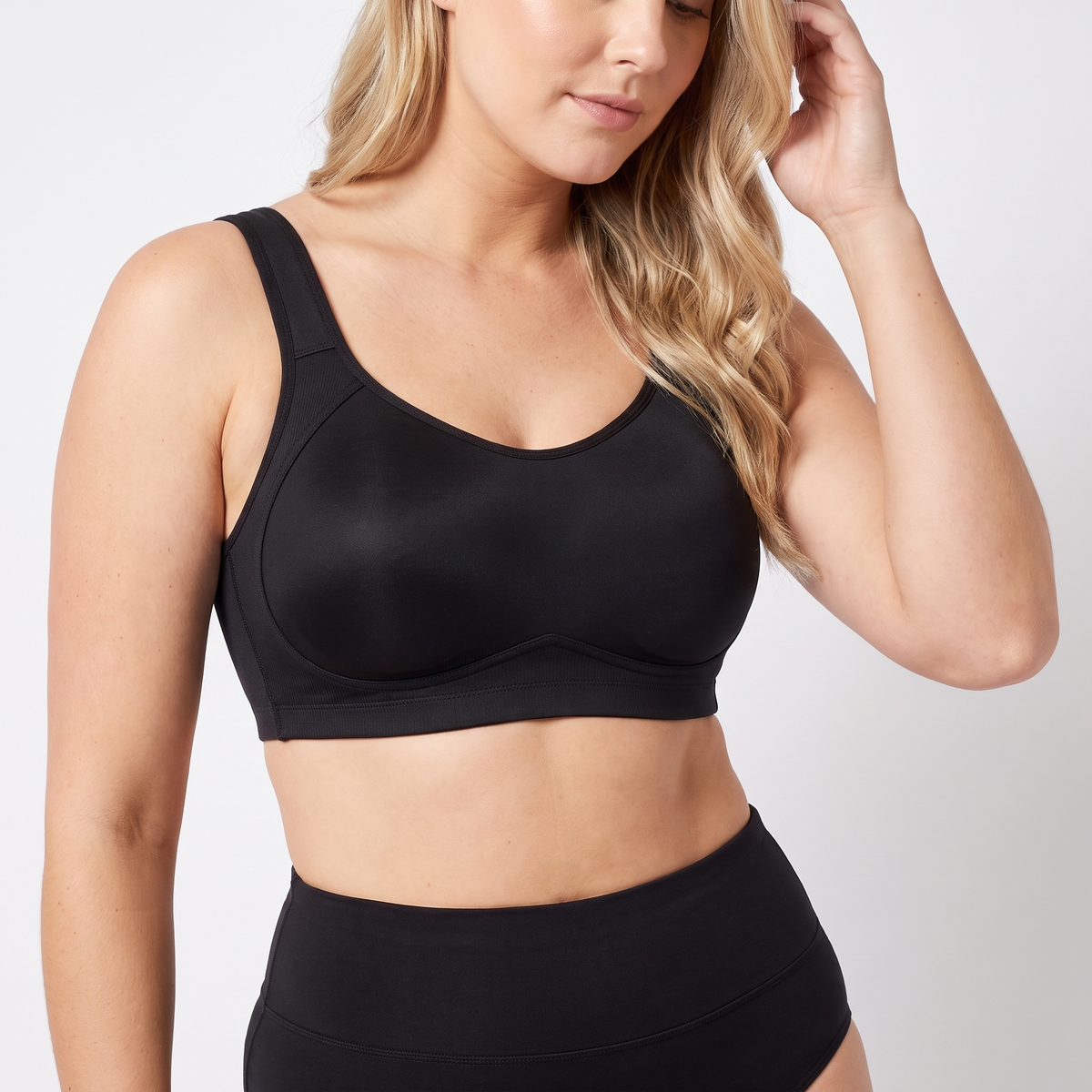 The Full Coverage QuietFrame Set — close-up detail (Black)