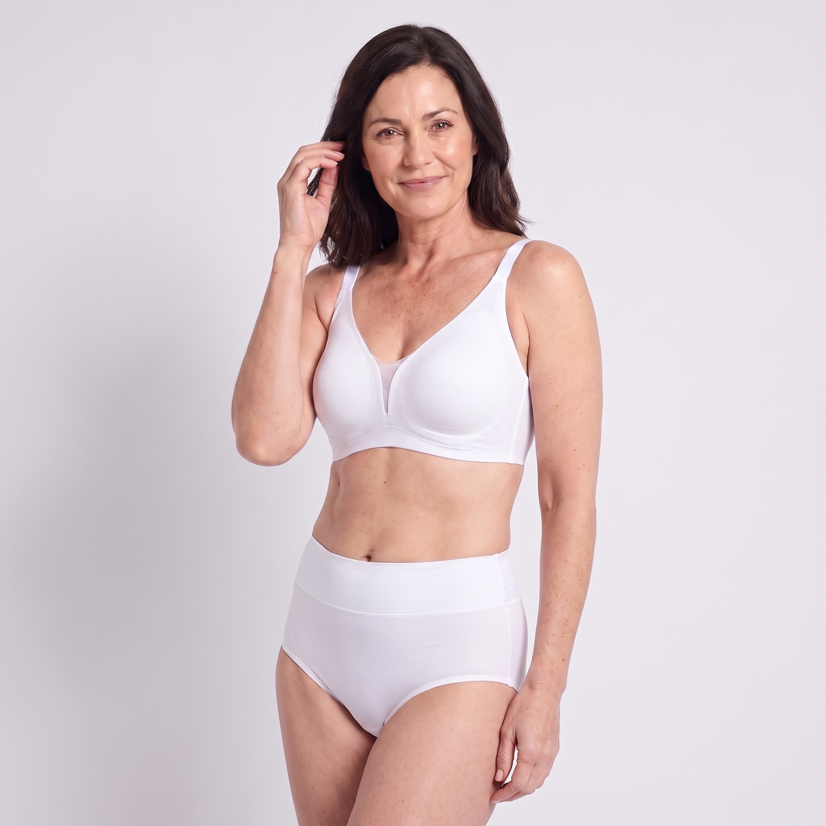 The Deep V QuietFrame Set in White